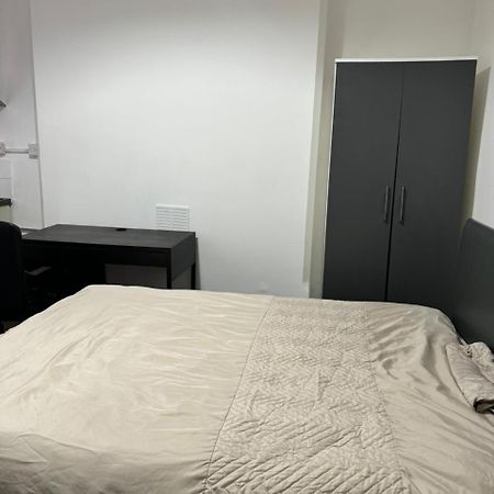Nice Ensuite Near Cricket Ground Nottingham Exterior foto